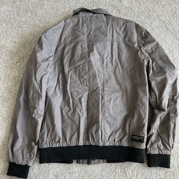 Jack & Jones Men’s size large heavy spring/fall jacket - Picture 3 of 4